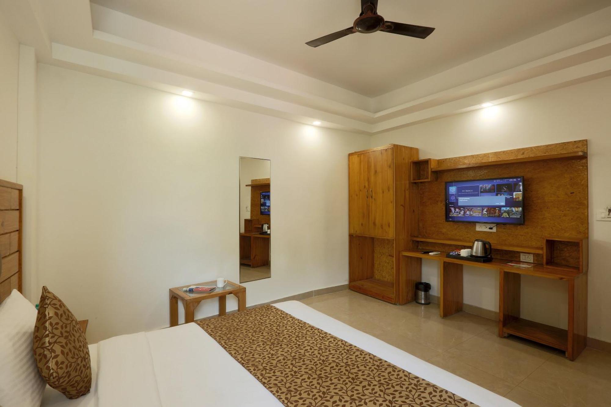 Hotel Deluxe Stay Inn - Near Delhi Airport New Delhi Eksteriør billede