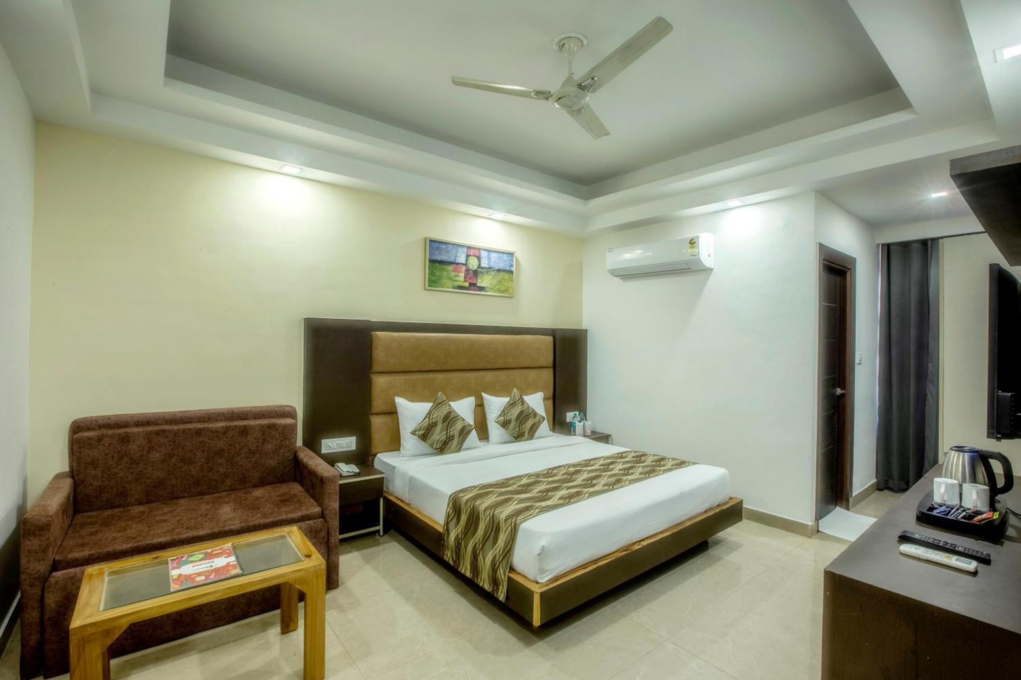 Hotel Deluxe Stay Inn - Near Delhi Airport New Delhi Eksteriør billede