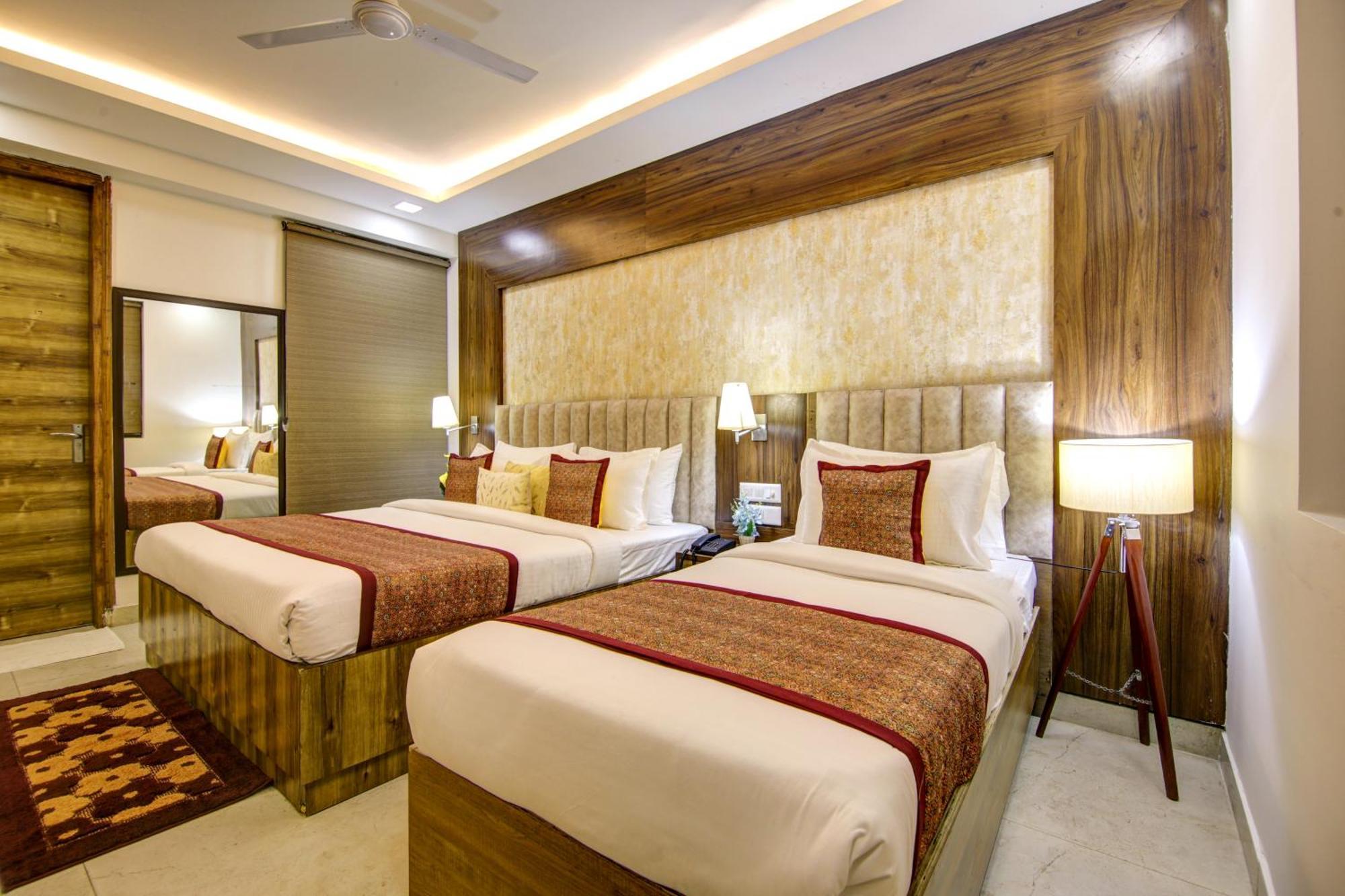Hotel Deluxe Stay Inn - Near Delhi Airport New Delhi Eksteriør billede