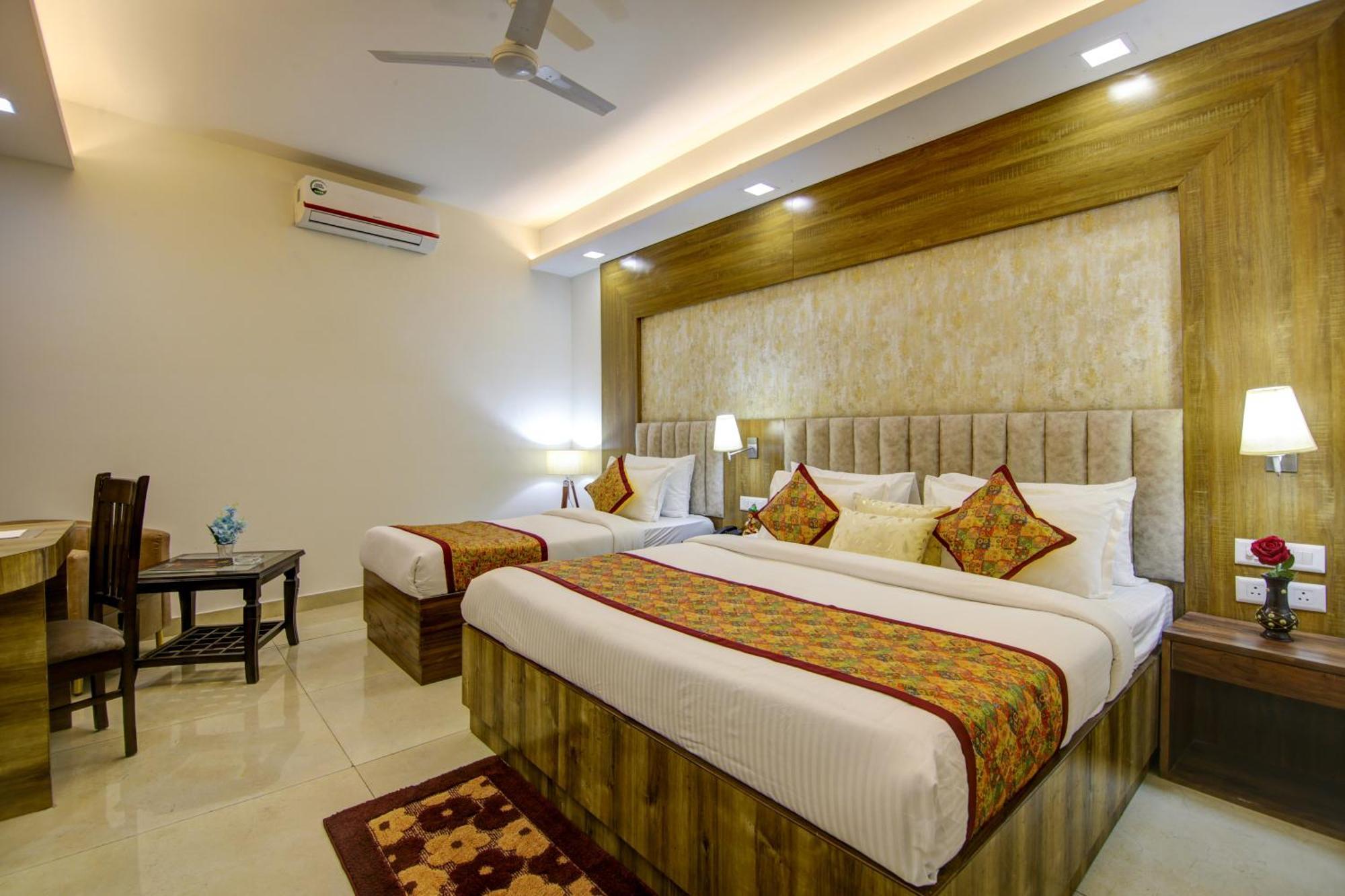 Hotel Deluxe Stay Inn - Near Delhi Airport New Delhi Eksteriør billede